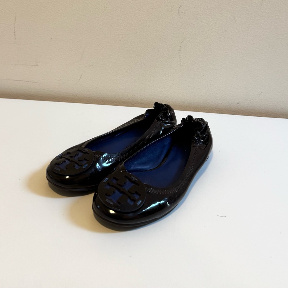 Tory Burch Reva ballet flats in Chocolate brown leather.